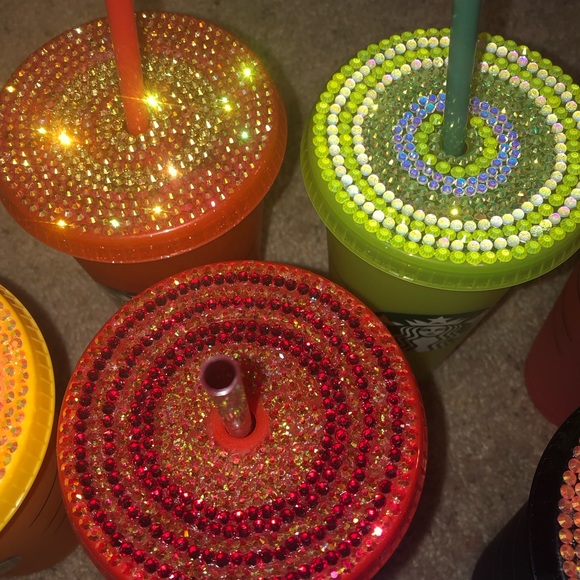 Rhinestone Starbucks Tumblers with straws - Picture 6 of 12